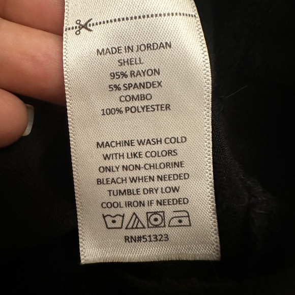 Vince Camuto Tunic Top - Picture 7 of 7